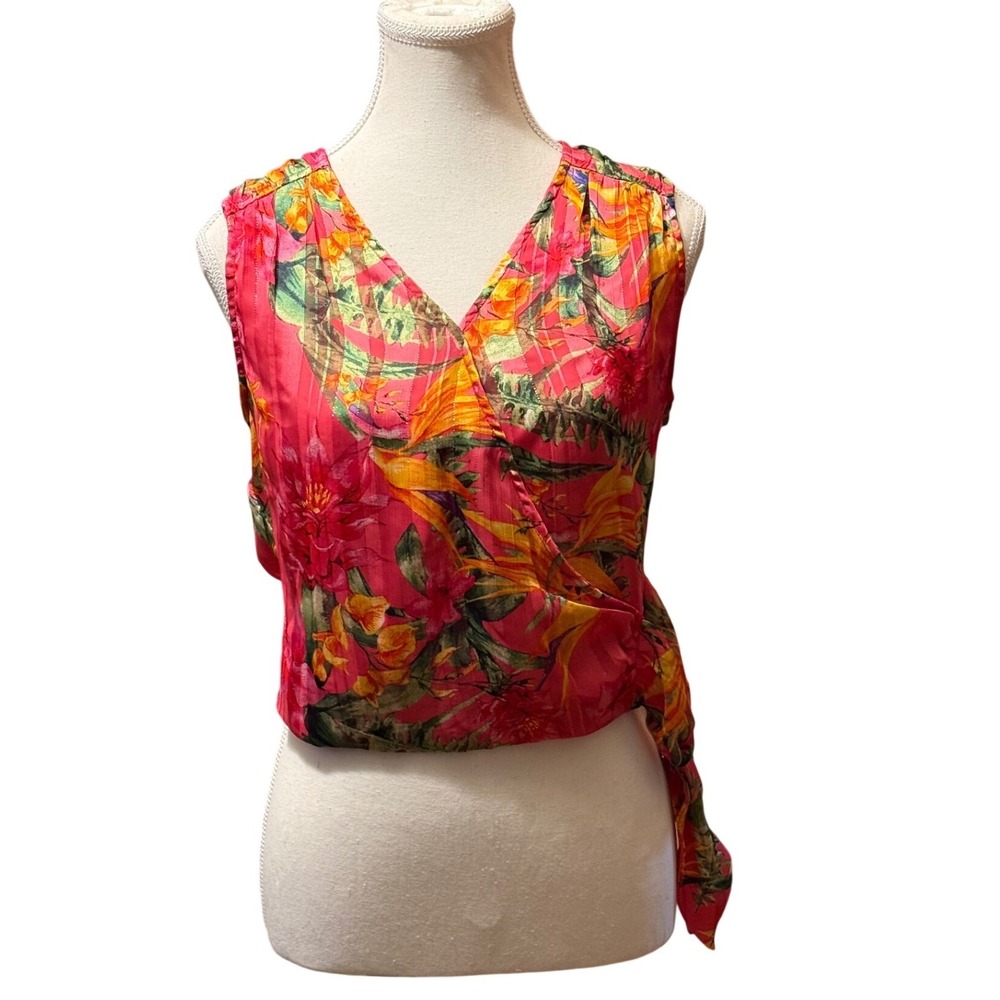 Cupcakes and Cashmere Womens XS Pink Floral Metallic Wrap Crop Top Sleeveless